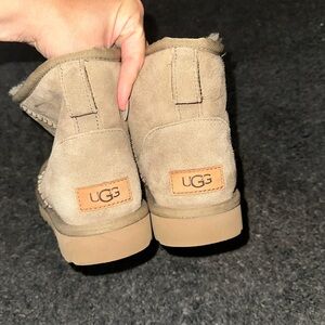 Ugg Mini